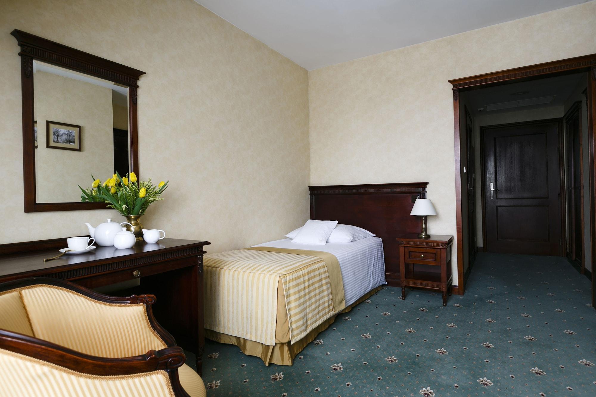 Turowka Hotel & Spa Wieliczka Esterno foto